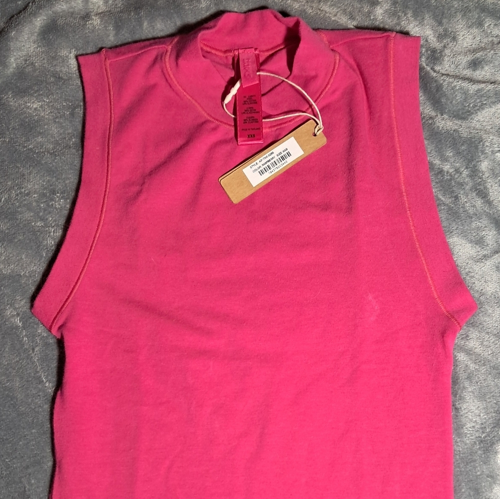 NWT- Skims  Neck Tank In Raspberry XXS (AP-TNK-0288)
